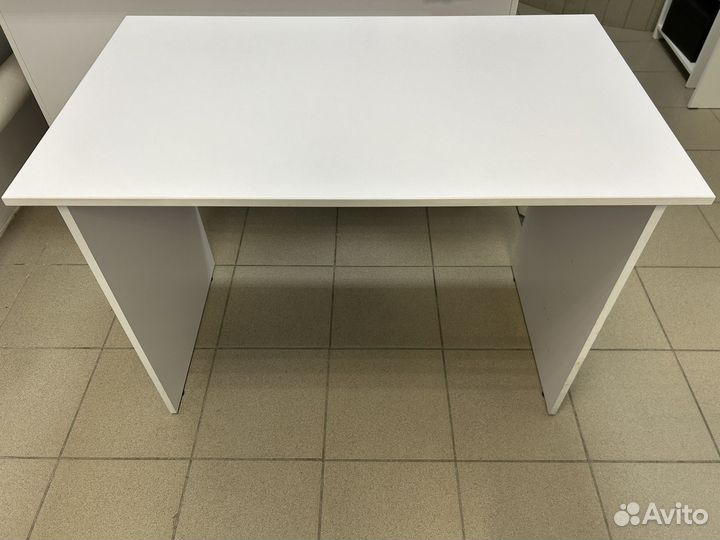 Стол офисный