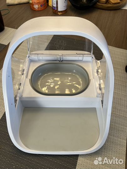 Кормушка для домашних животных с чипом. SureFeed