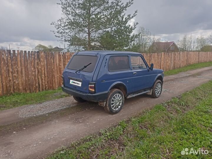 LADA 4x4 (Нива) 1.7 МТ, 2002, 125 000 км