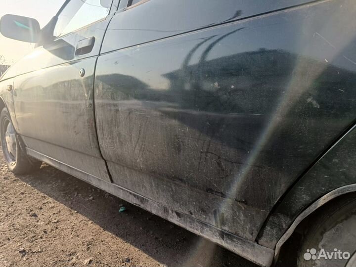 ВАЗ 2112 1.5 МТ, 2004, 281 000 км