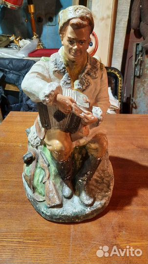 Гипсовая статуэтка