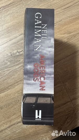 Книга American Gods Neil Gaiman