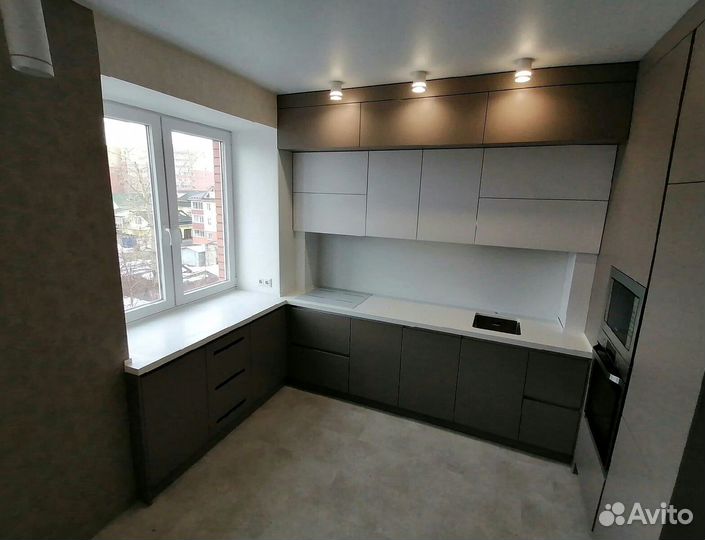 Кухонный гарнитур угловой в потолок на заказ