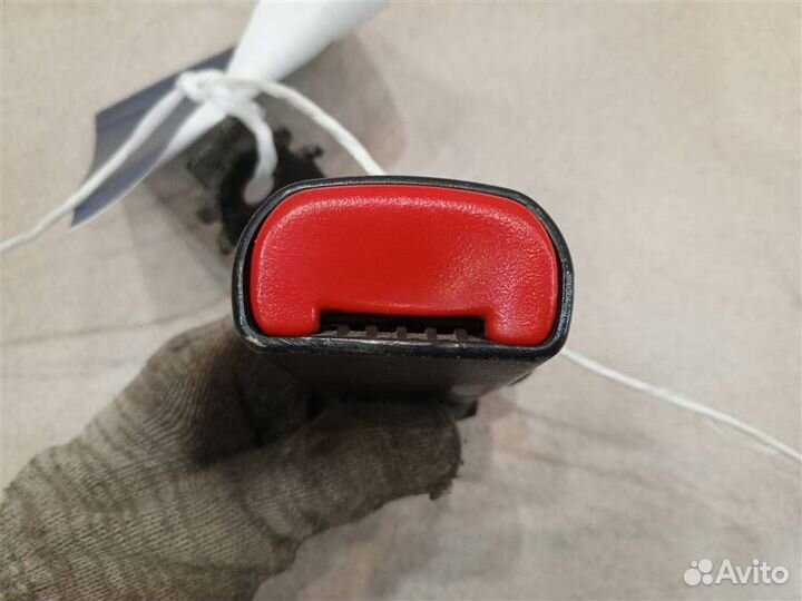 Замок ремня безопасности задний Chevrolet Epica 2