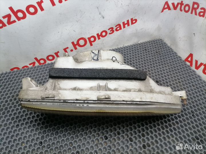 Фара правая Honda Acty II