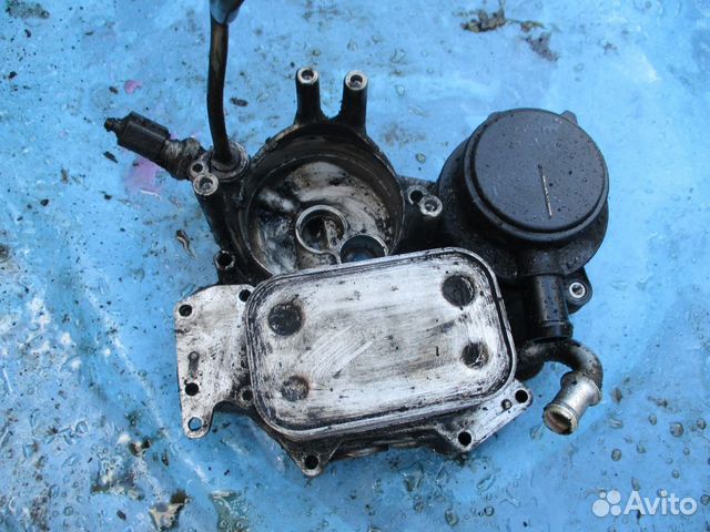 Кронштейн маслянного фильтра Audi A6 C6 3.0 TDI