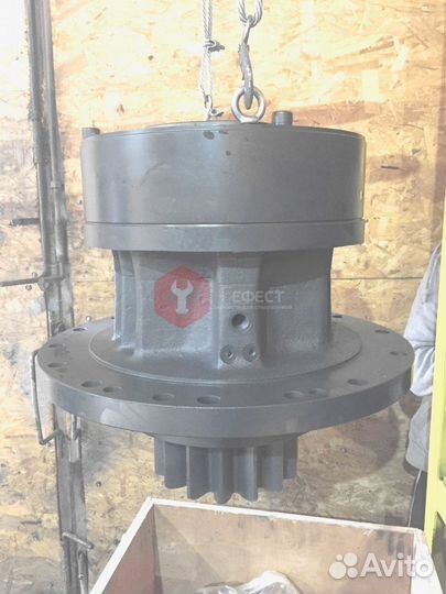 Редуктор поворота Hyundai R180LC-9S 31Q6-10140