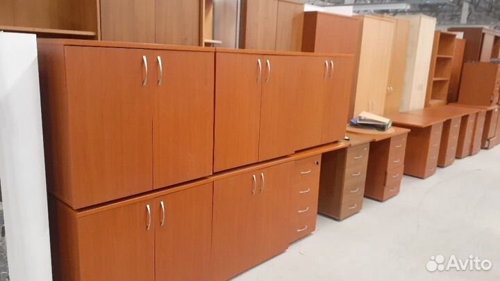 Тумбы под оргтехнику Б.У