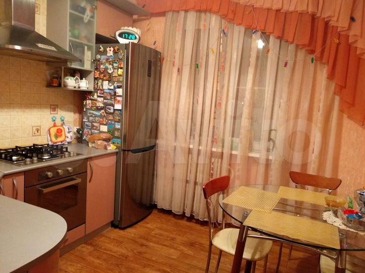 3-к. квартира, 70 м², 4/10 эт.