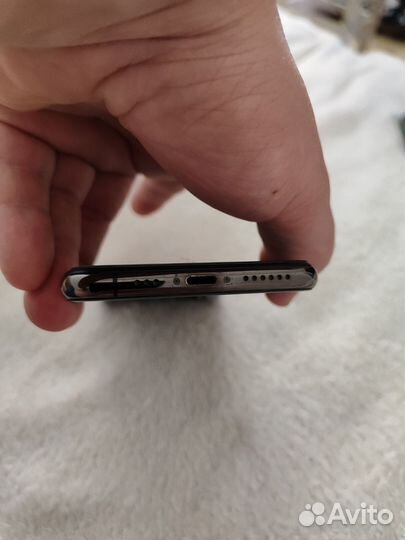 iPhone Xs, 64 ГБ