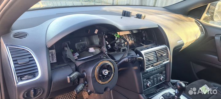 Элементы салона Audi Q7 2008г