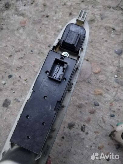 Кнопки стеклоподъёмников Вортекс тинго т11