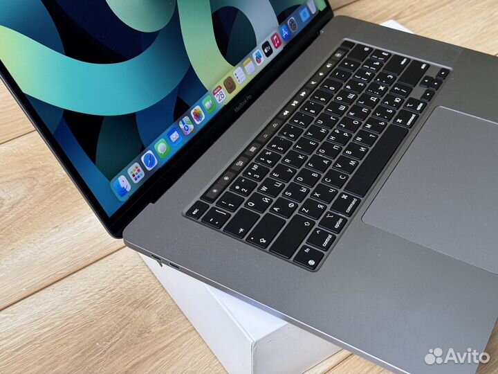 RU MacBook Pro 16 (Core i9 Max) 32GB 512GB