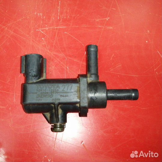 Вакуумный клапан Toyota