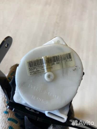 Ремень безопасности задний левый Toyota Corolla