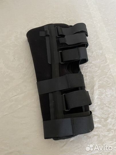 Ортез на коленный сустав