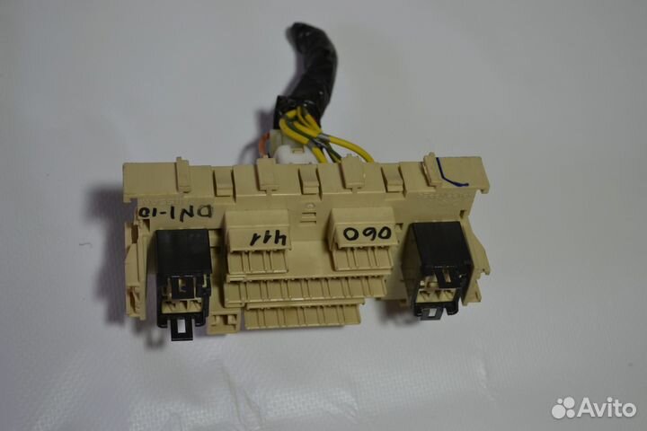 Блок предохранителей Nissan Note E11