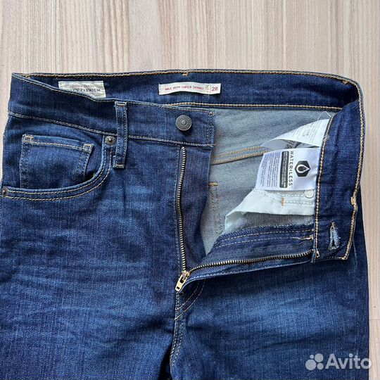 Женские джинсы levis