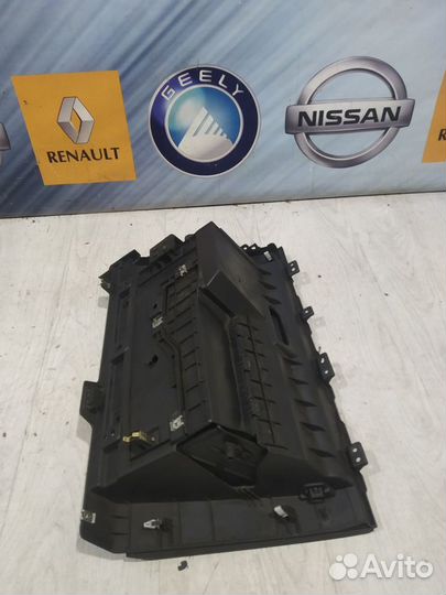 Крышка бардачка Бардачок geely atlas