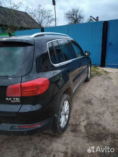 Volkswagen Tiguan 2.0 AT, 2011, 253 400 км