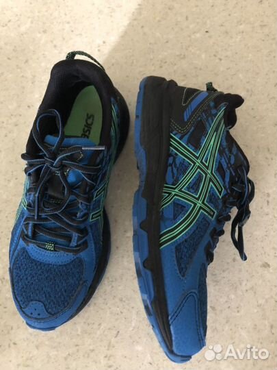 Кроссовки asics