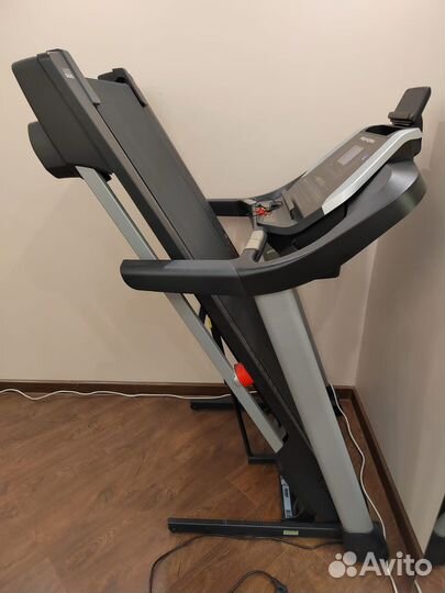 Беговая дорожка с наклоном электрическая