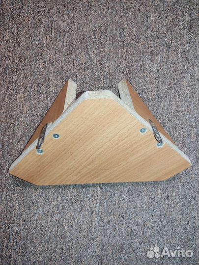 Полочка угловая