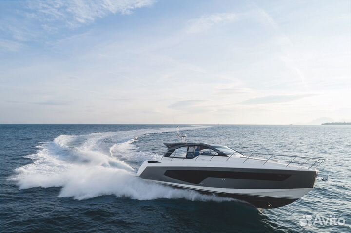 Моторная яхта Azimut Atlantis 51, 2025