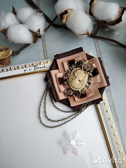 Брошь ручной работы