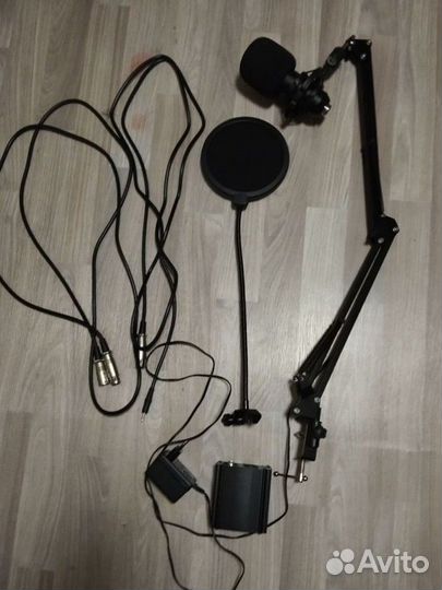 Микрофон BM800