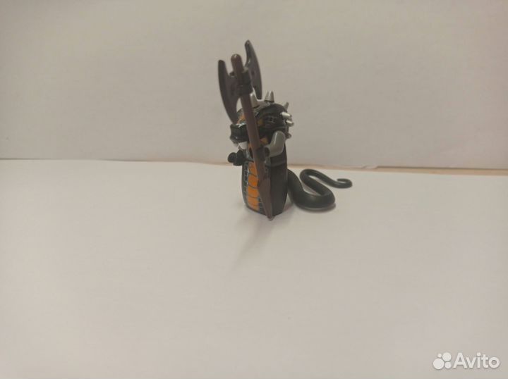 Лего минифигурки серпентины