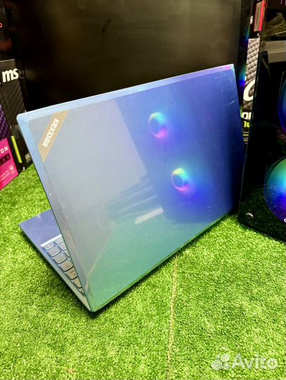 Новый ноутбук с гарантией