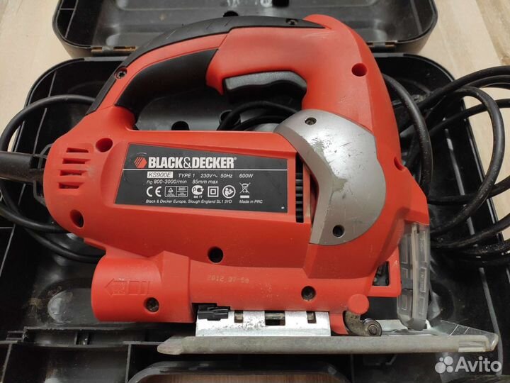 Лобзик Black+Decker KS 900