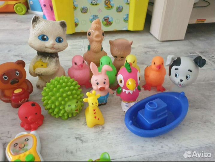 Развивающие игрушки и коврик