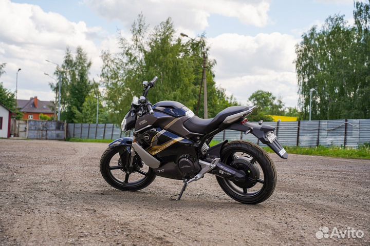 Электромотоцикл white siberia super soco TS hunter