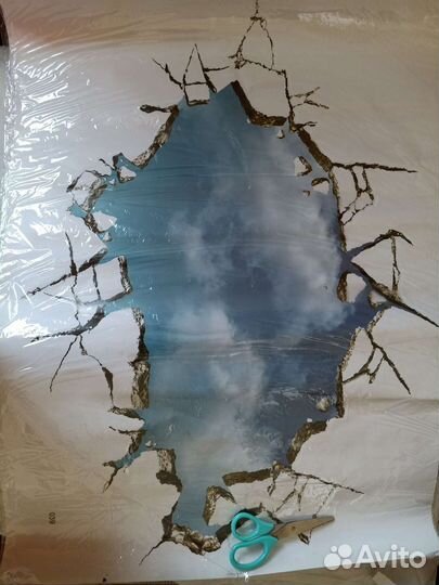 Наклейки на стену