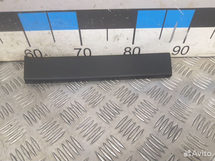 Б/У Накладка стекла заднего правого BMW 7-serie