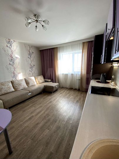 2-к. квартира, 50 м², 15/18 эт.
