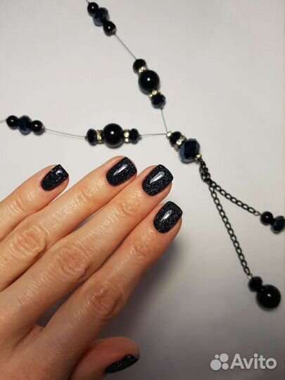 Женский маникюр и педикюр