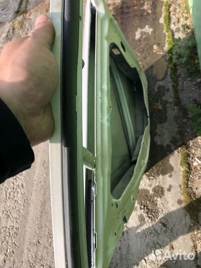 Дверь задняя леваямерседес c класс w 204