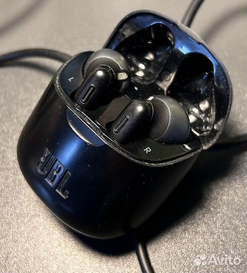 Беспроводные наушники JBL tune 225 TWS