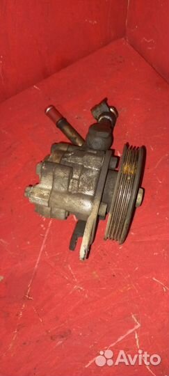 Насос гур Nissan Navara D40 2.5 TD