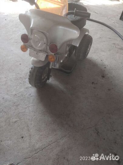 Детский электромобиль bmw