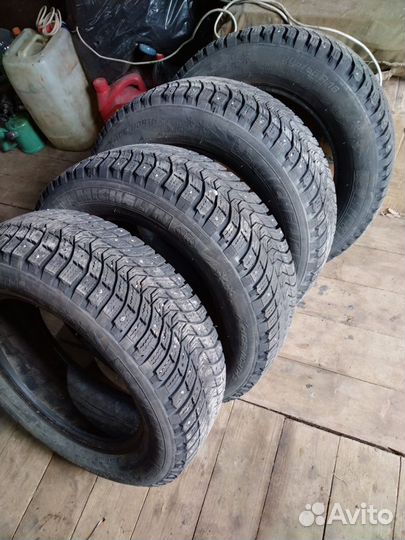 Michelin X-Ice North 3 205/65 R16