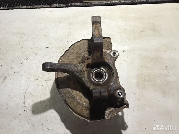 Кулак поворотный левый Митсубиси Лансер 9 Lancer 9