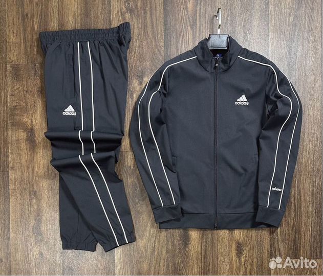 Спортивные костюмы Adidas