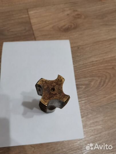 Метчик токарный