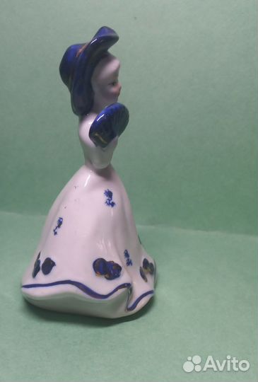 Статуэтка колокольчик 