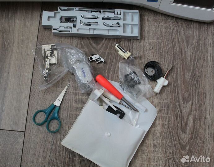 Швейно-вышивальная машина Brother NV 4000