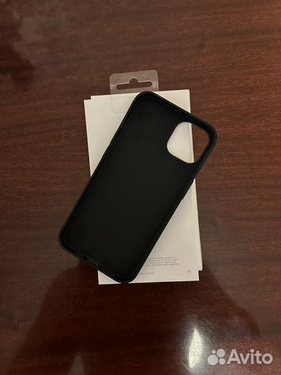 Оригинальный кожаный чехол для iPhone 13